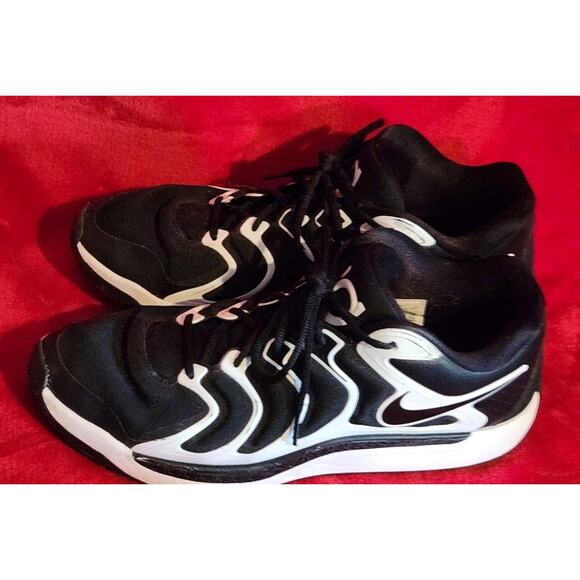 Nike Basketball Shoe Men\'s Black/White Lightly Used Signed Kevin Durant Sz 14